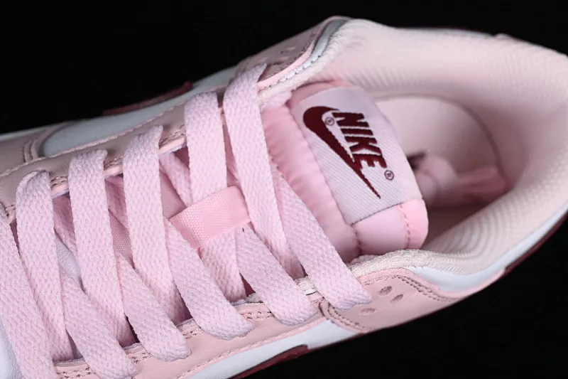 All Categories Nk SB Dunk Series Nk SB Dunk Low Low-top Sneakers Nk Dunk SB Low Sakura Pink Valentine's Day SB Low-top Casual Sneakers CW1590-601